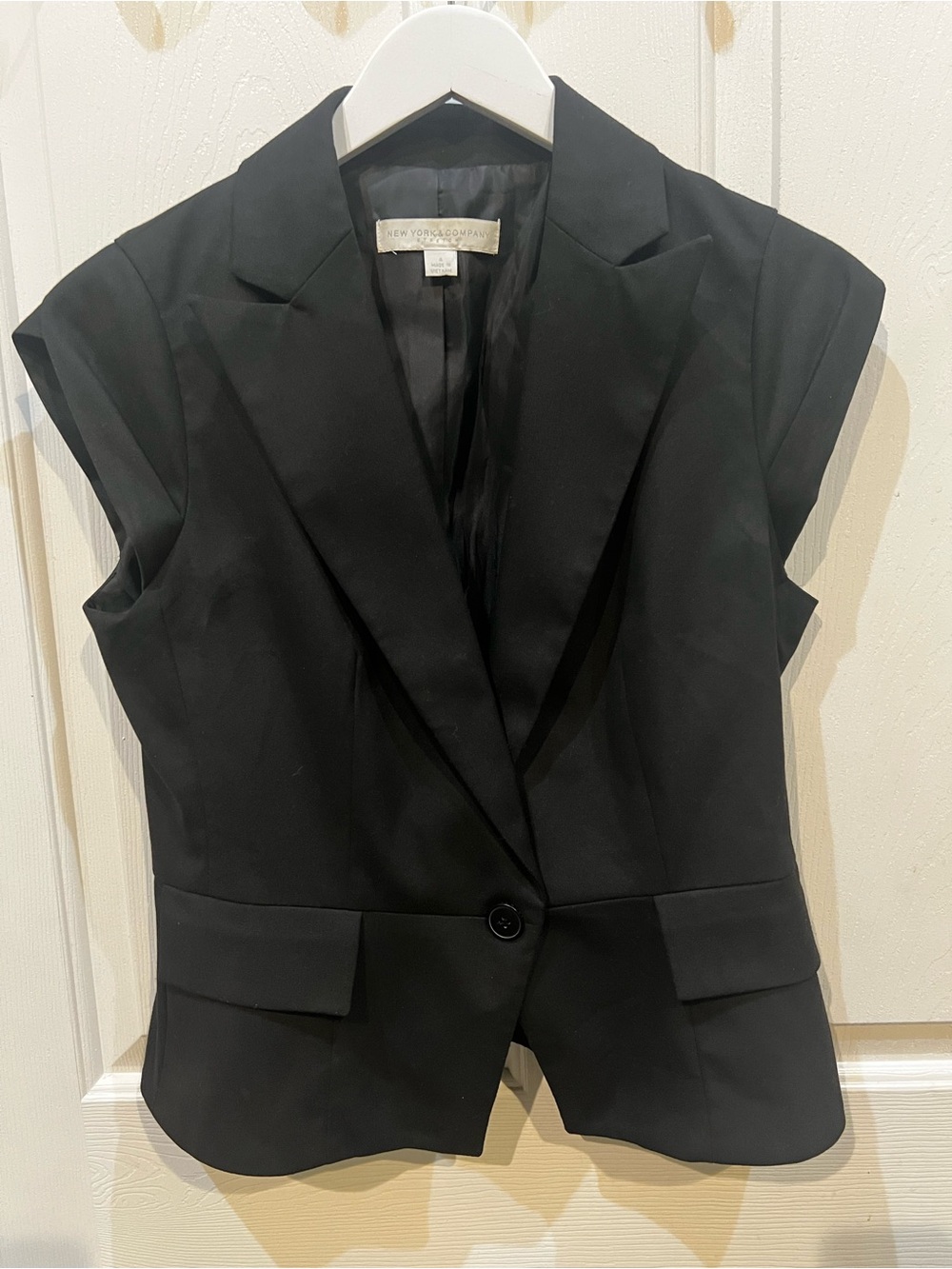 New York & Company Black Cap-Sleeve Blazer
